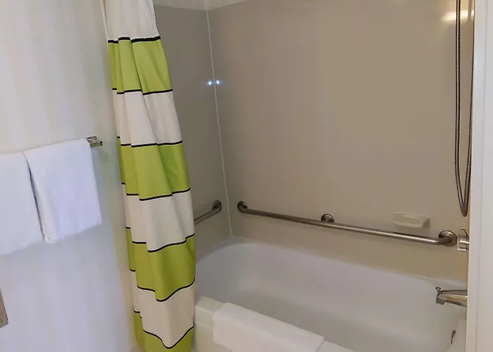 Hotel Revival
