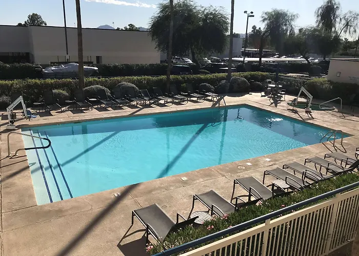 Hotel Revival 3*
