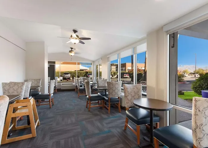 Revival Hotel