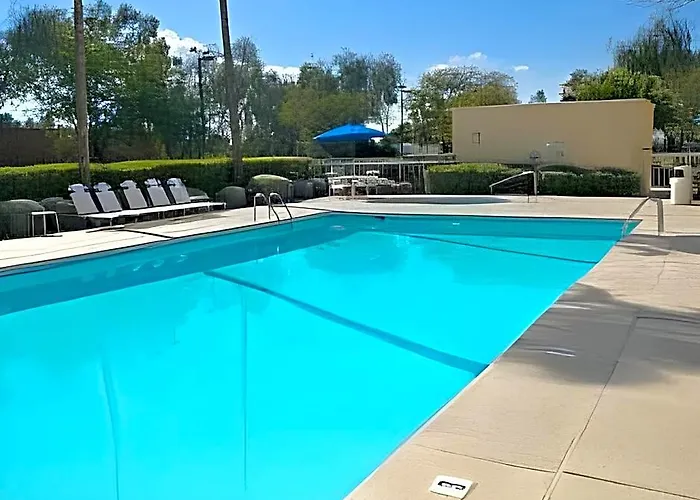 Revival Hotel 3*