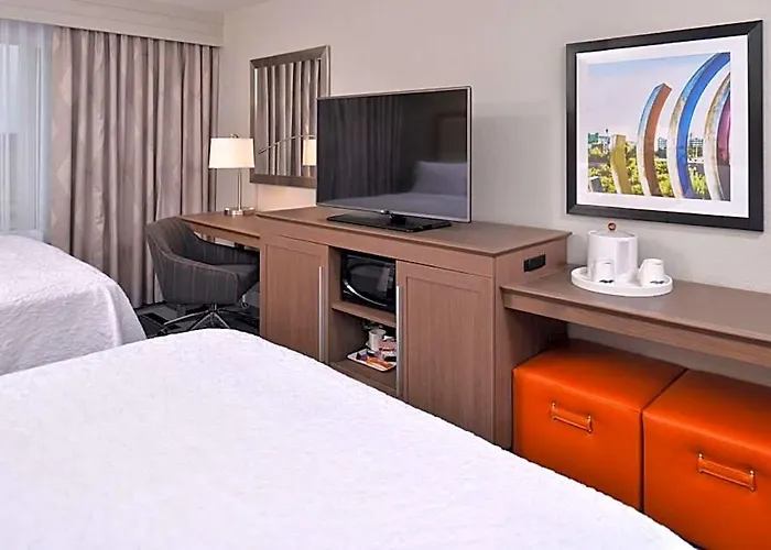 Revival Hotel Scottsdale