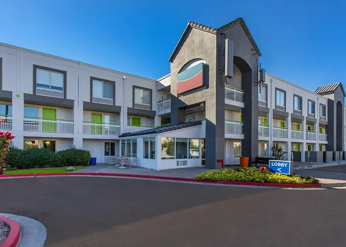 Revival 3* Scottsdale